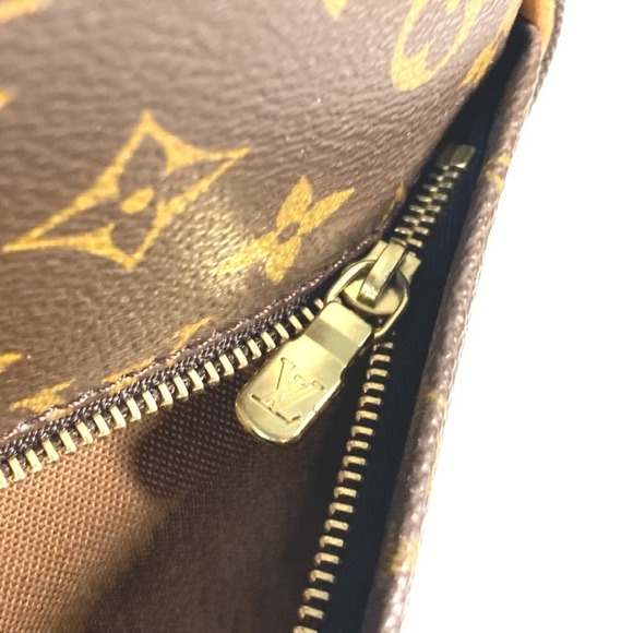 LOUIS VUITTON Authentic Brown Monogram Canvas Shoulder Bag - Picture 9 of 16